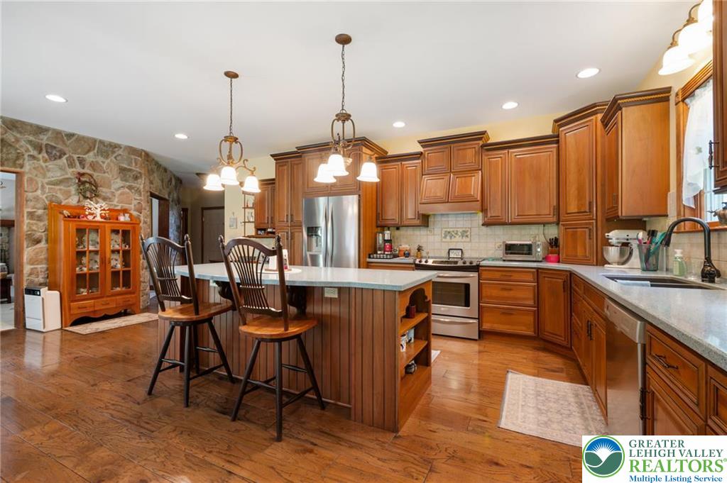 1222 Spring Road