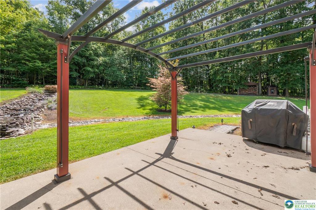 1222 Spring Road