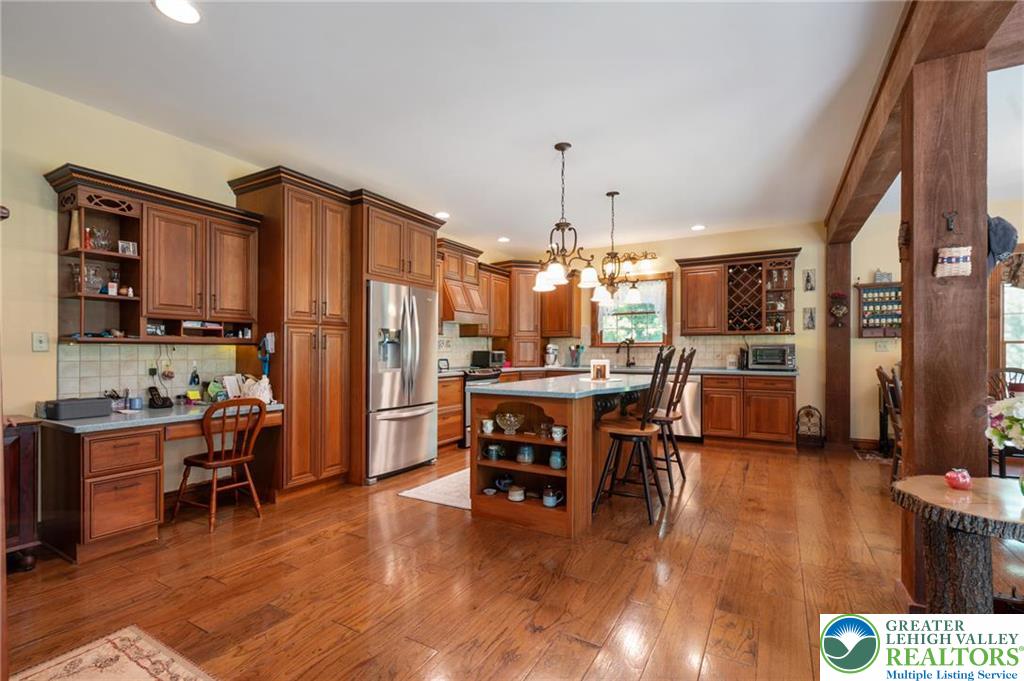 1222 Spring Road