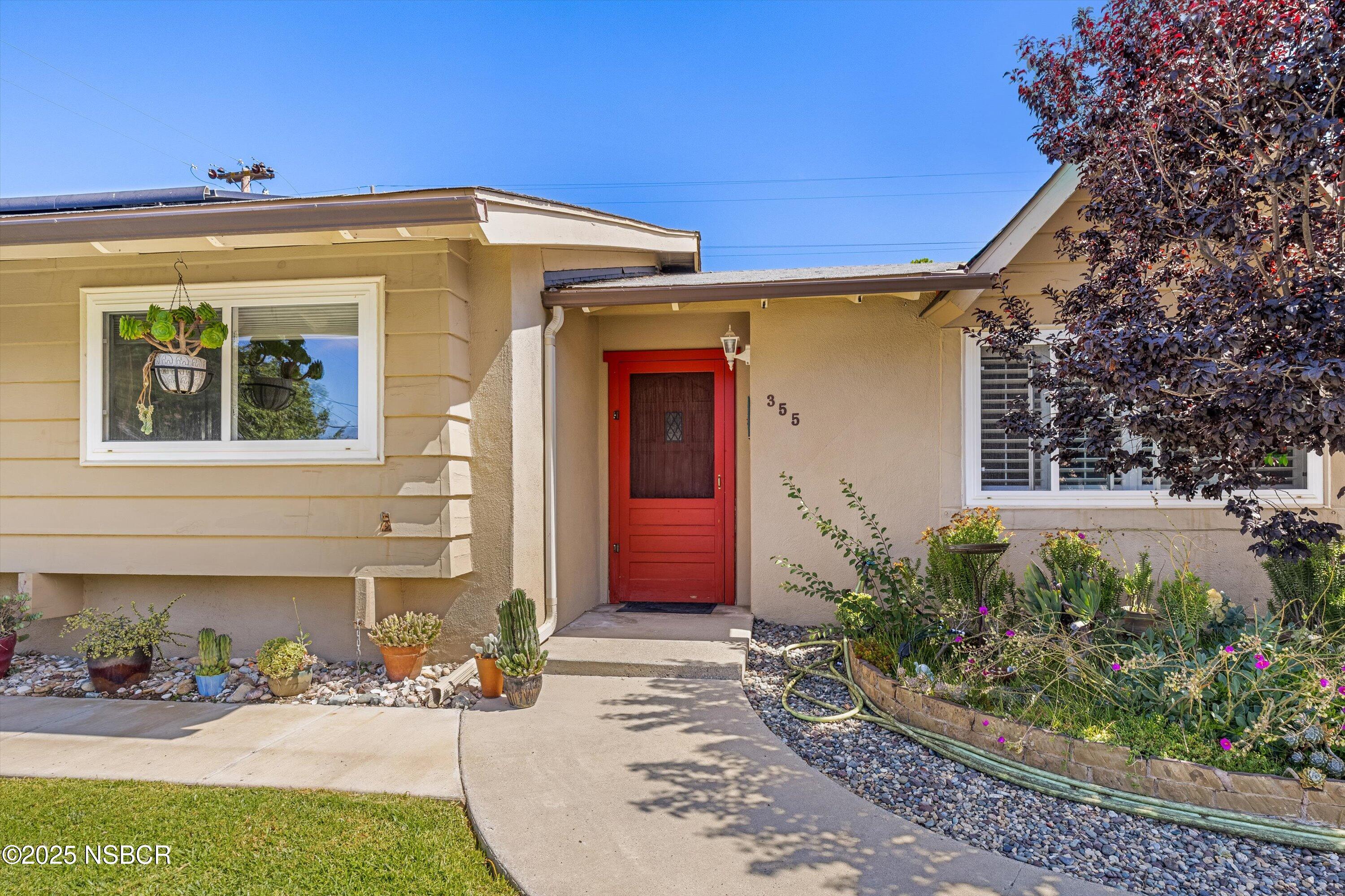 355 Glennora Way