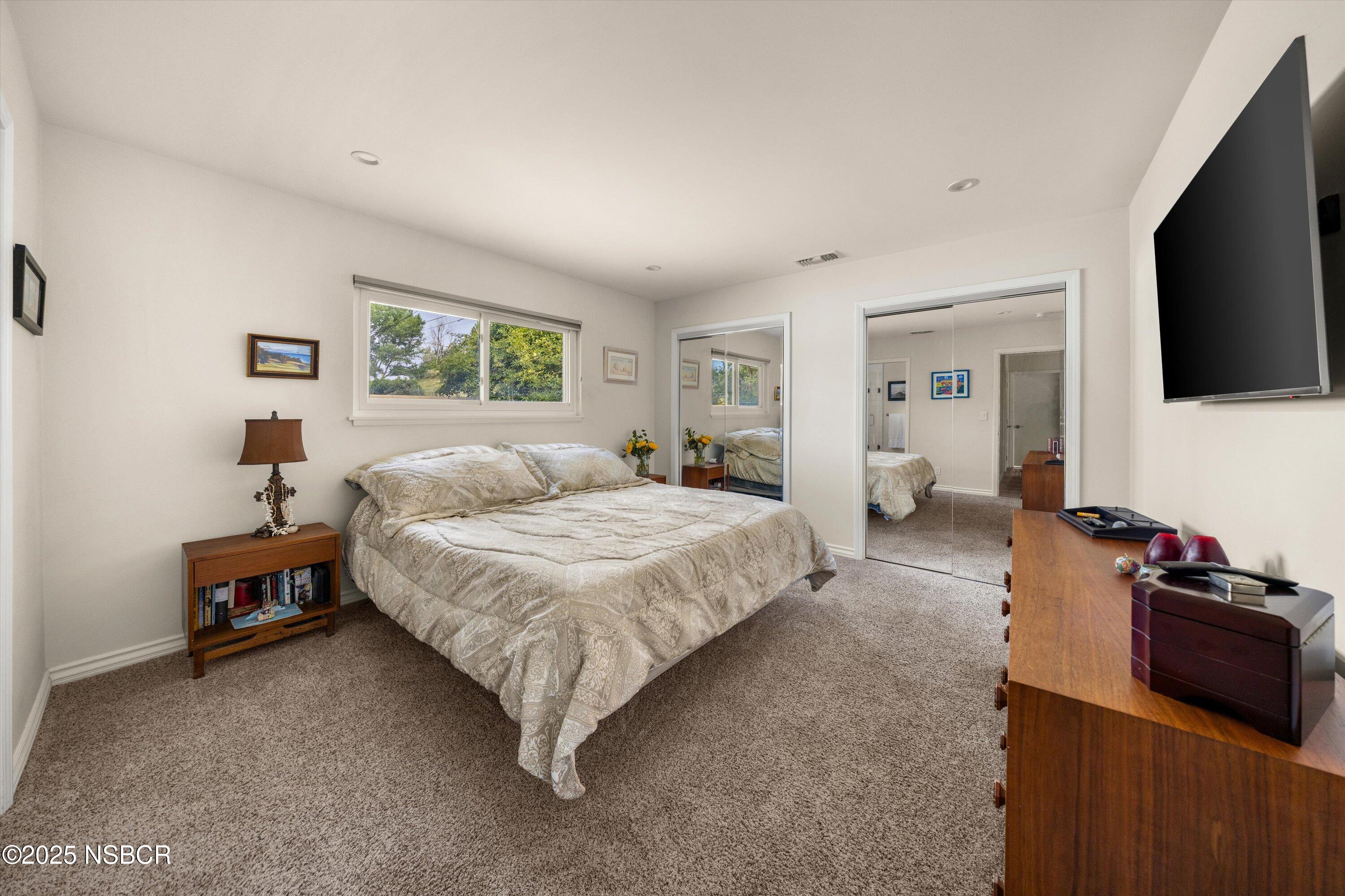 355 Glennora Way
