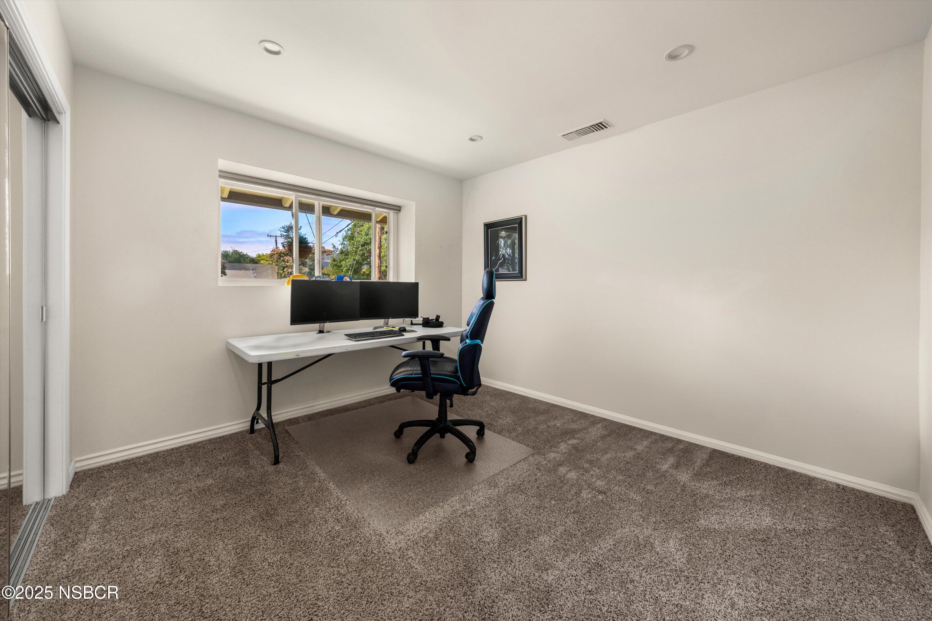 355 Glennora Way