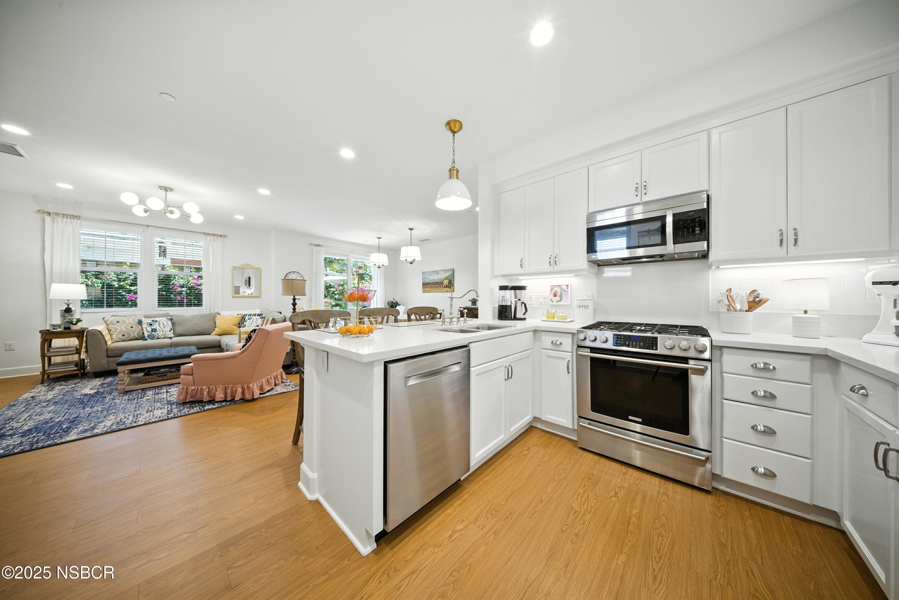 553 Oakville Drive