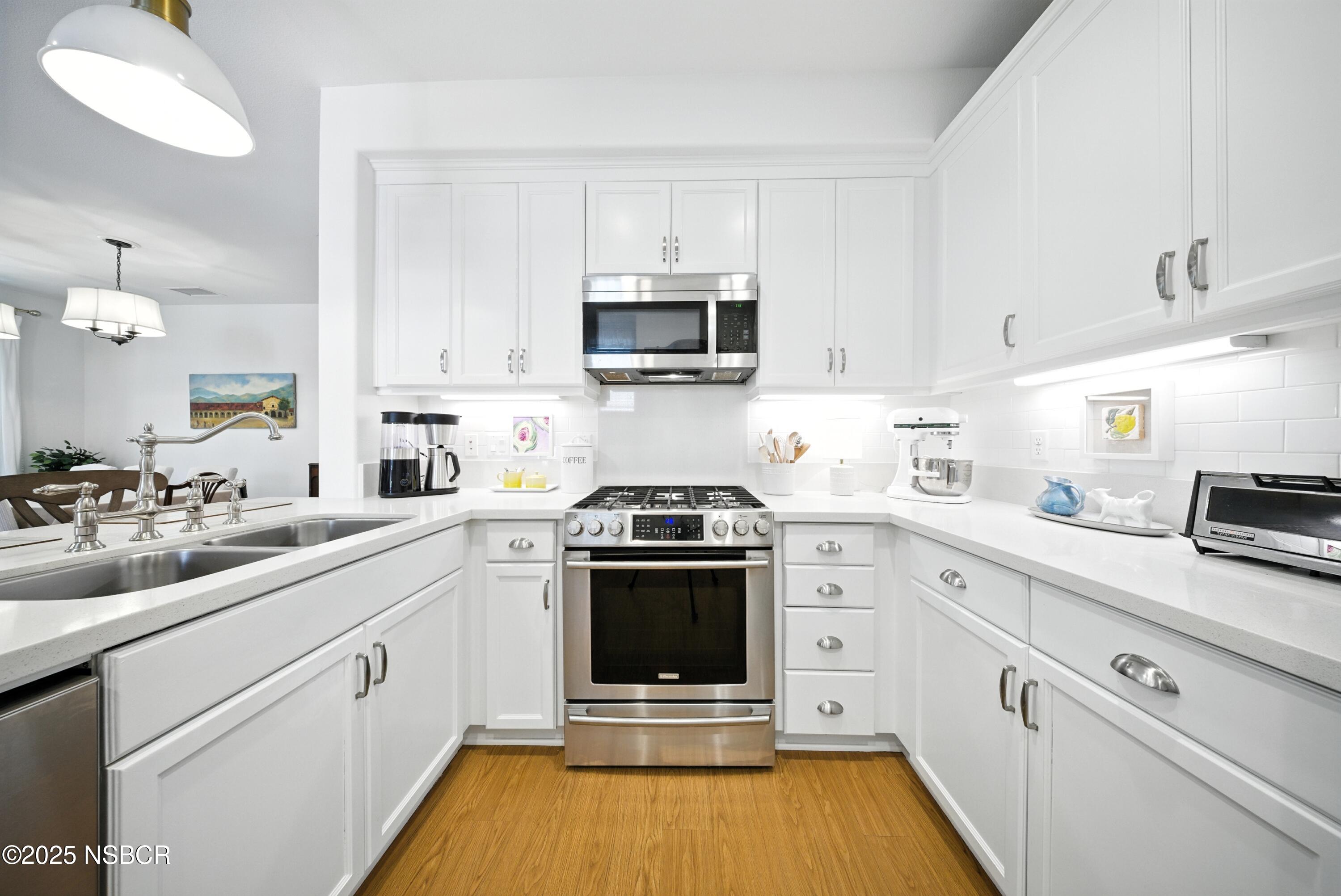 553 Oakville Drive