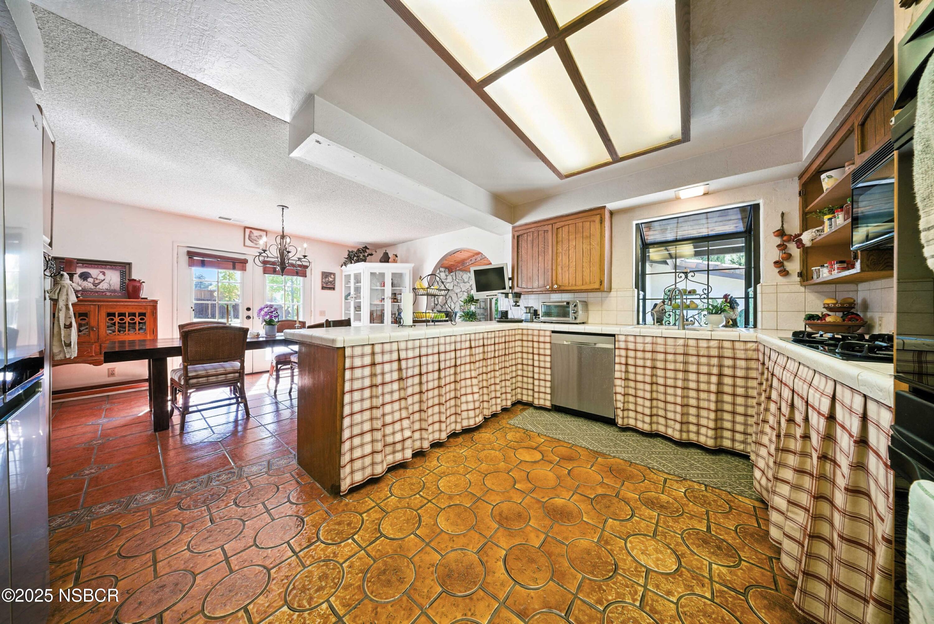 1475 W Highway 246