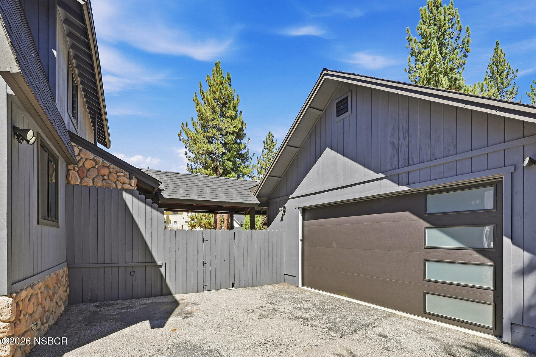 39196 Seminole Drive