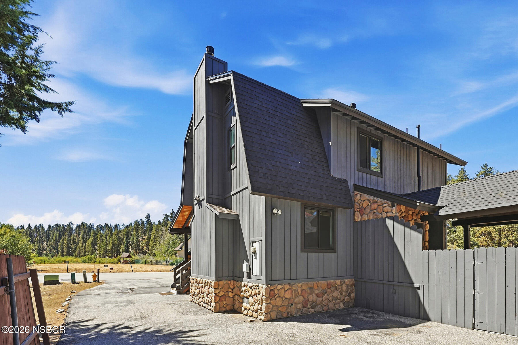 39196 Seminole Drive