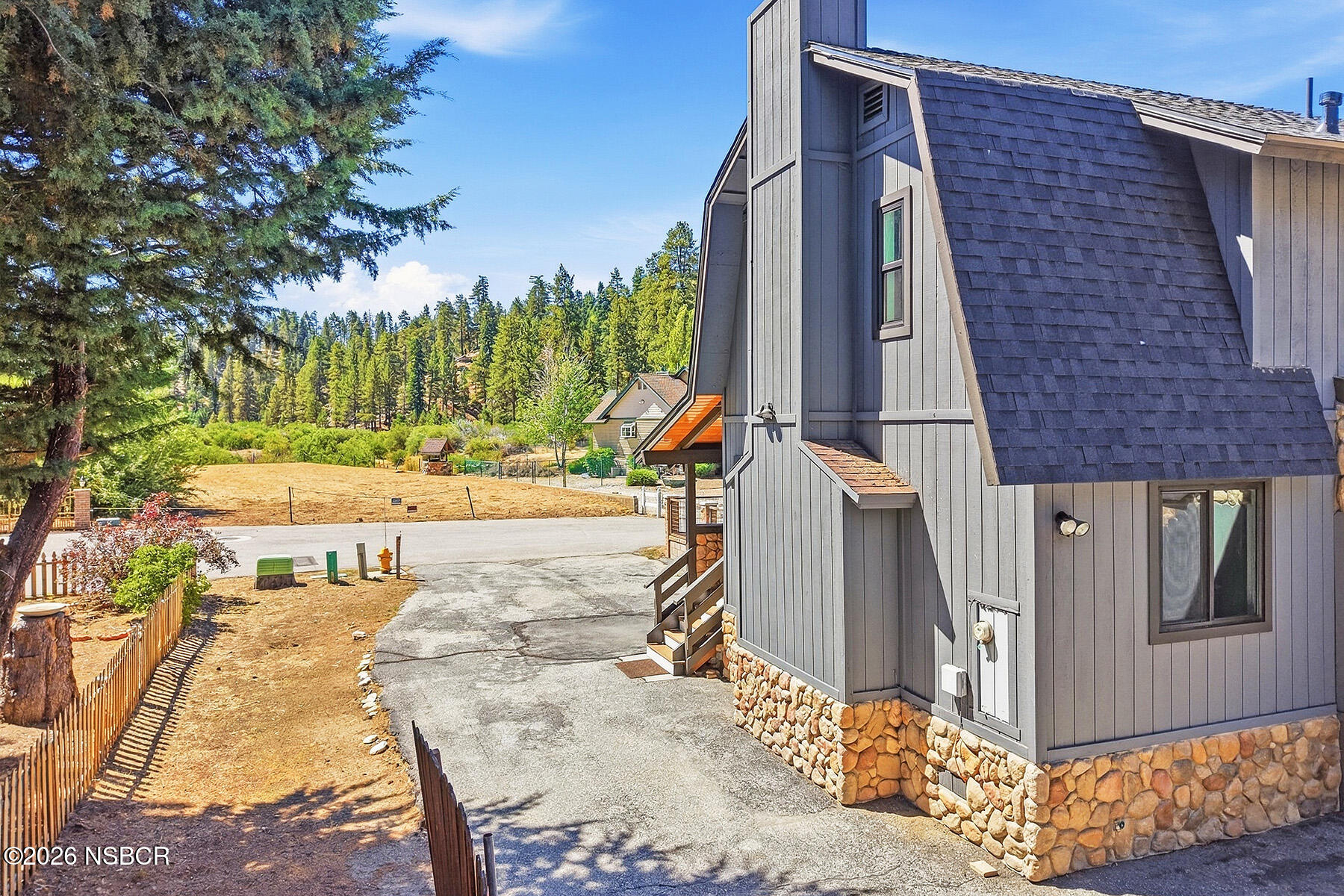 39196 Seminole Drive