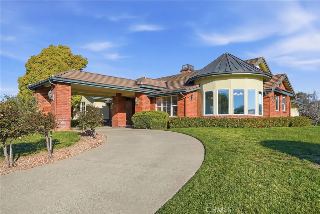 312 Freya Drive SL