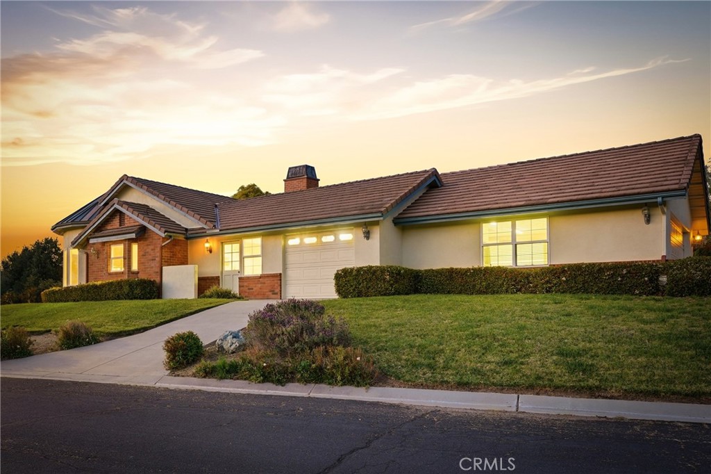 312 Freya Drive SL