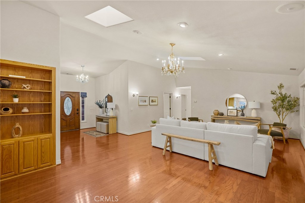 312 Freya Drive SL