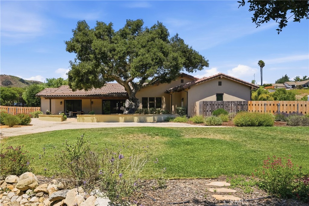 1210 Hager Lane