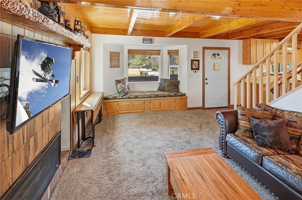 39196 Seminole Drive