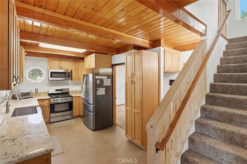 39196 Seminole Drive