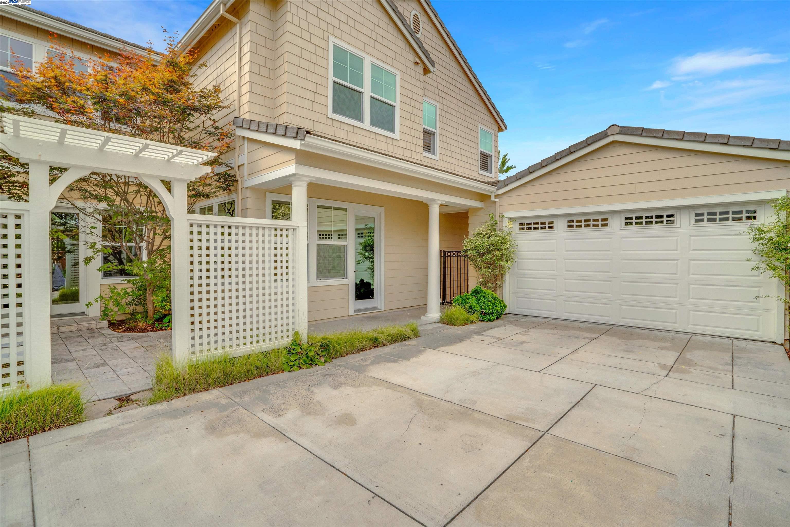 2951 Picholine Ct