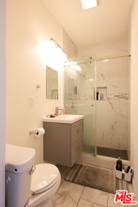 1475 W 28th St