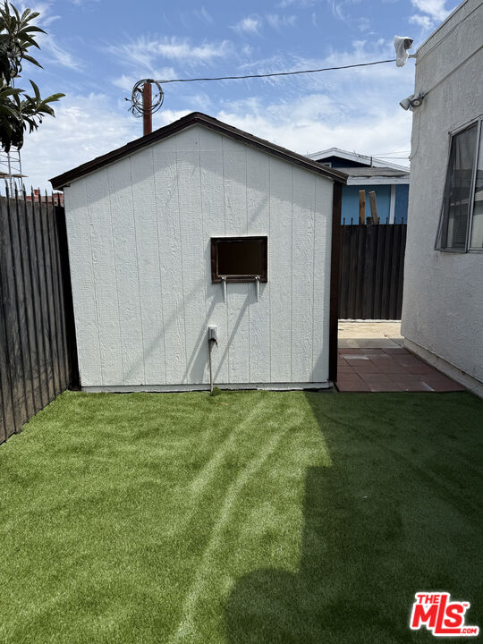 1109 Exposition Blvd