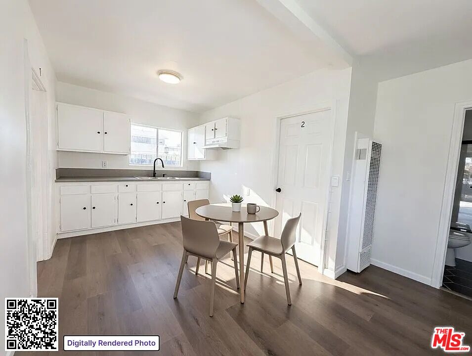 1109 Exposition Blvd