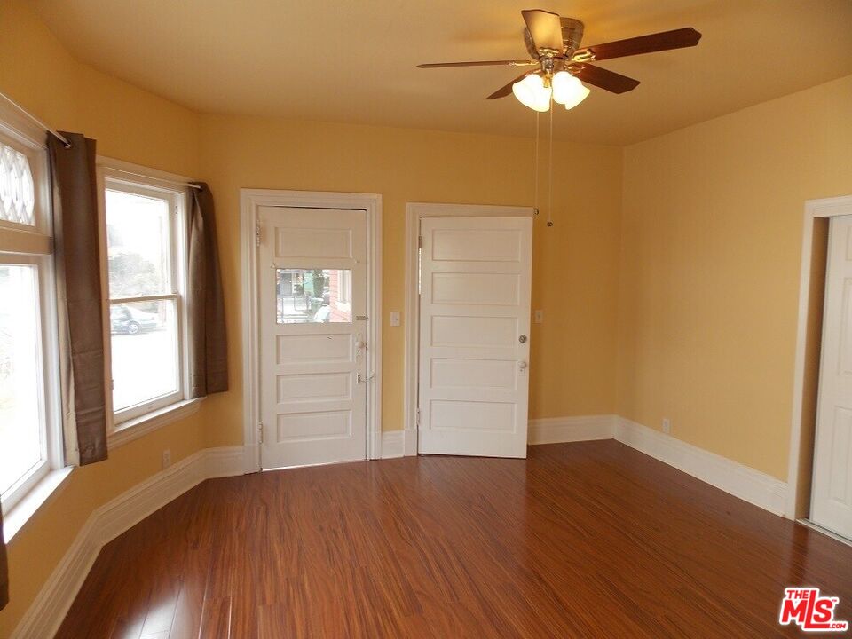 1449 W 28th St