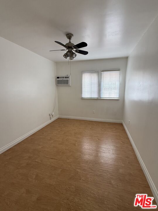 1283 W 36th St