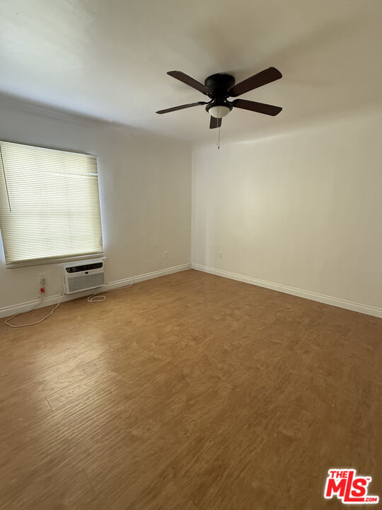 1283 W 36th St