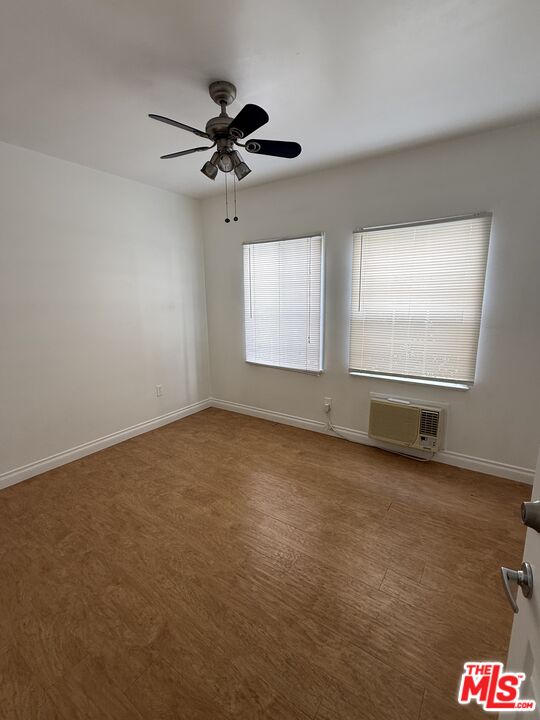 1283 W 36th St