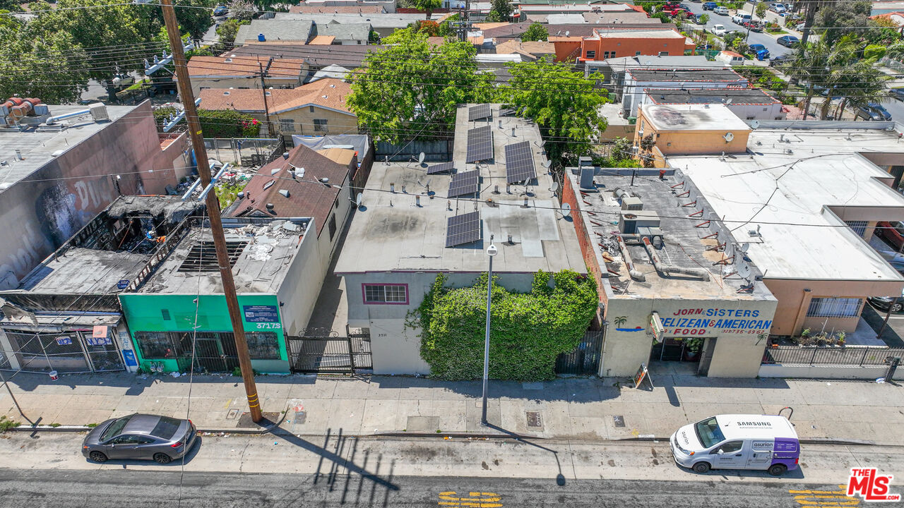 3711 S Western Ave