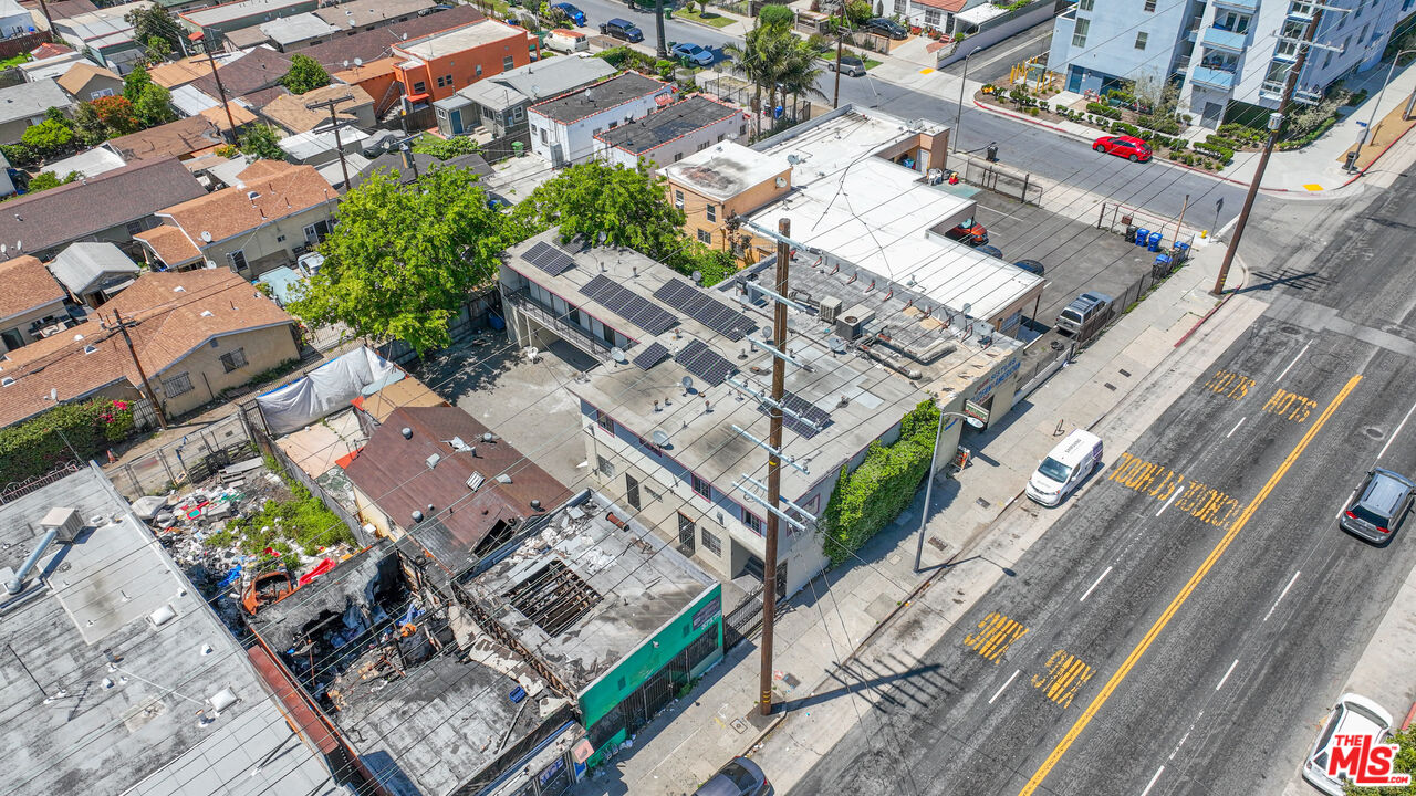 3711 S Western Ave