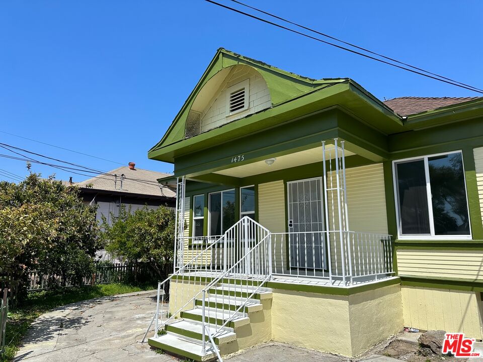 1475 W 28th St