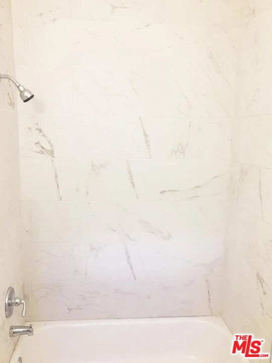 316 N Bixel St Unit: 2