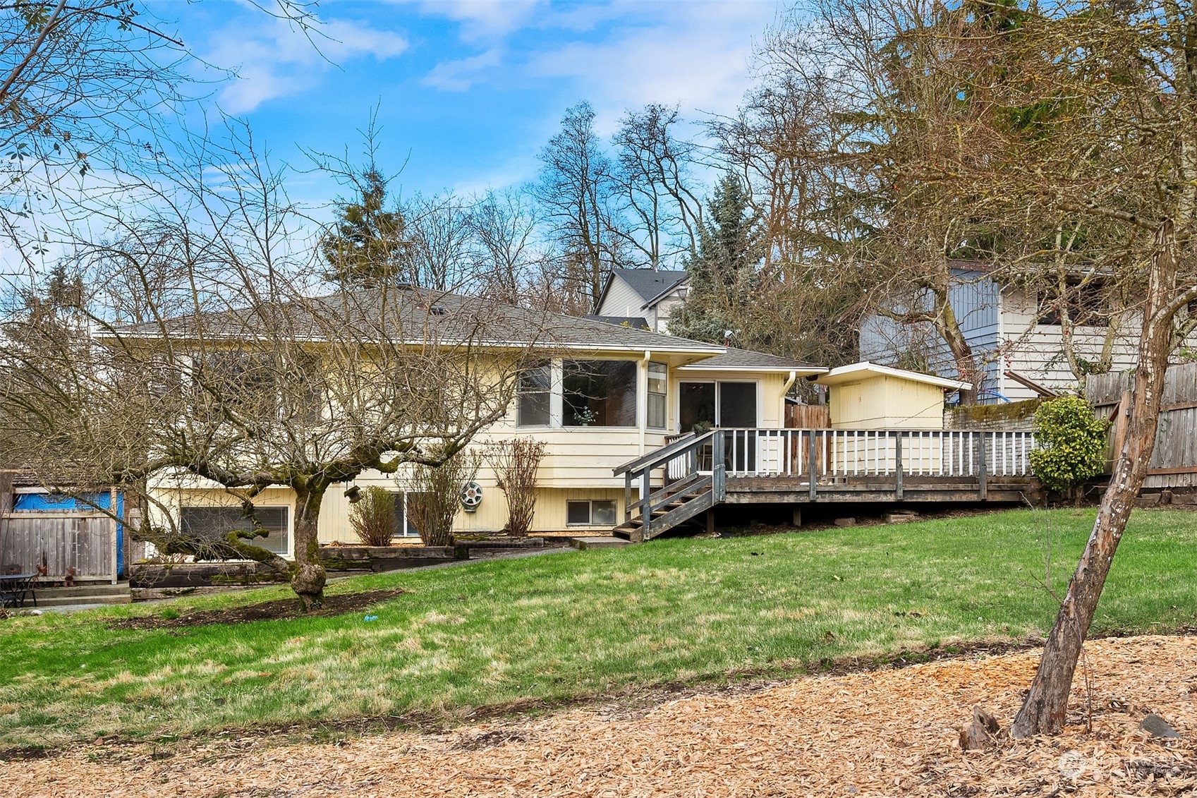 5529 S 149th Street