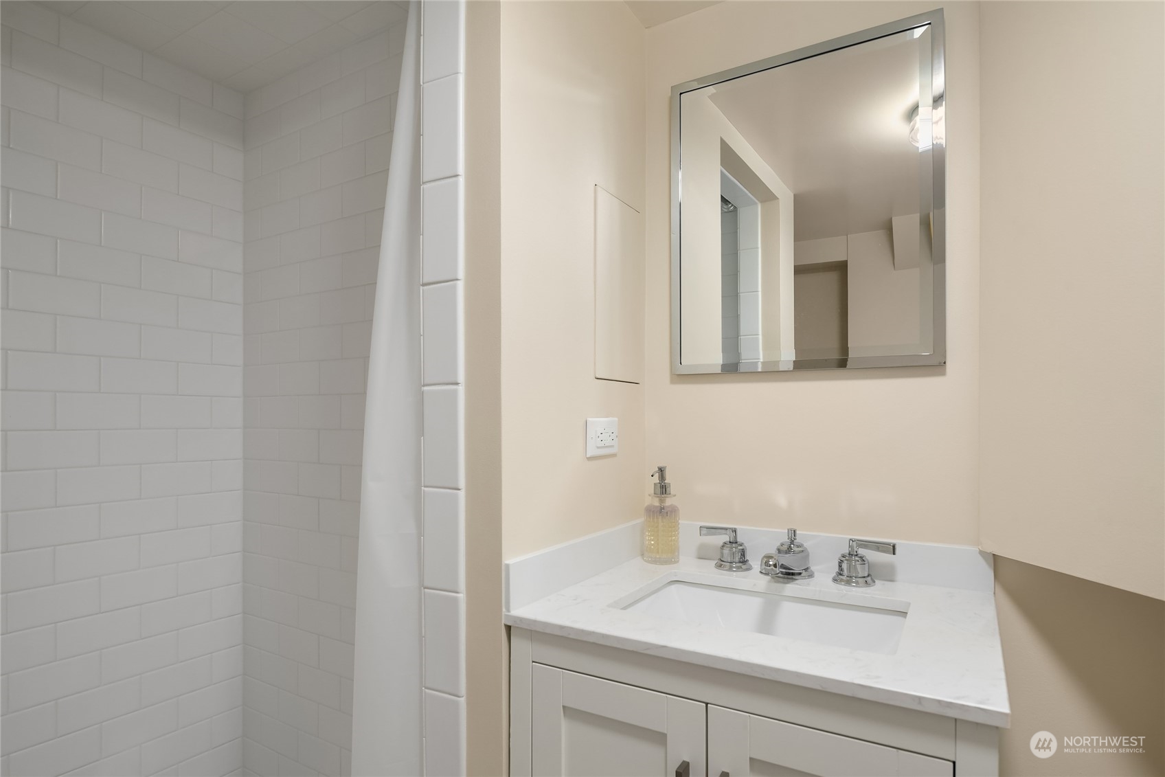4622 NE 40th Street