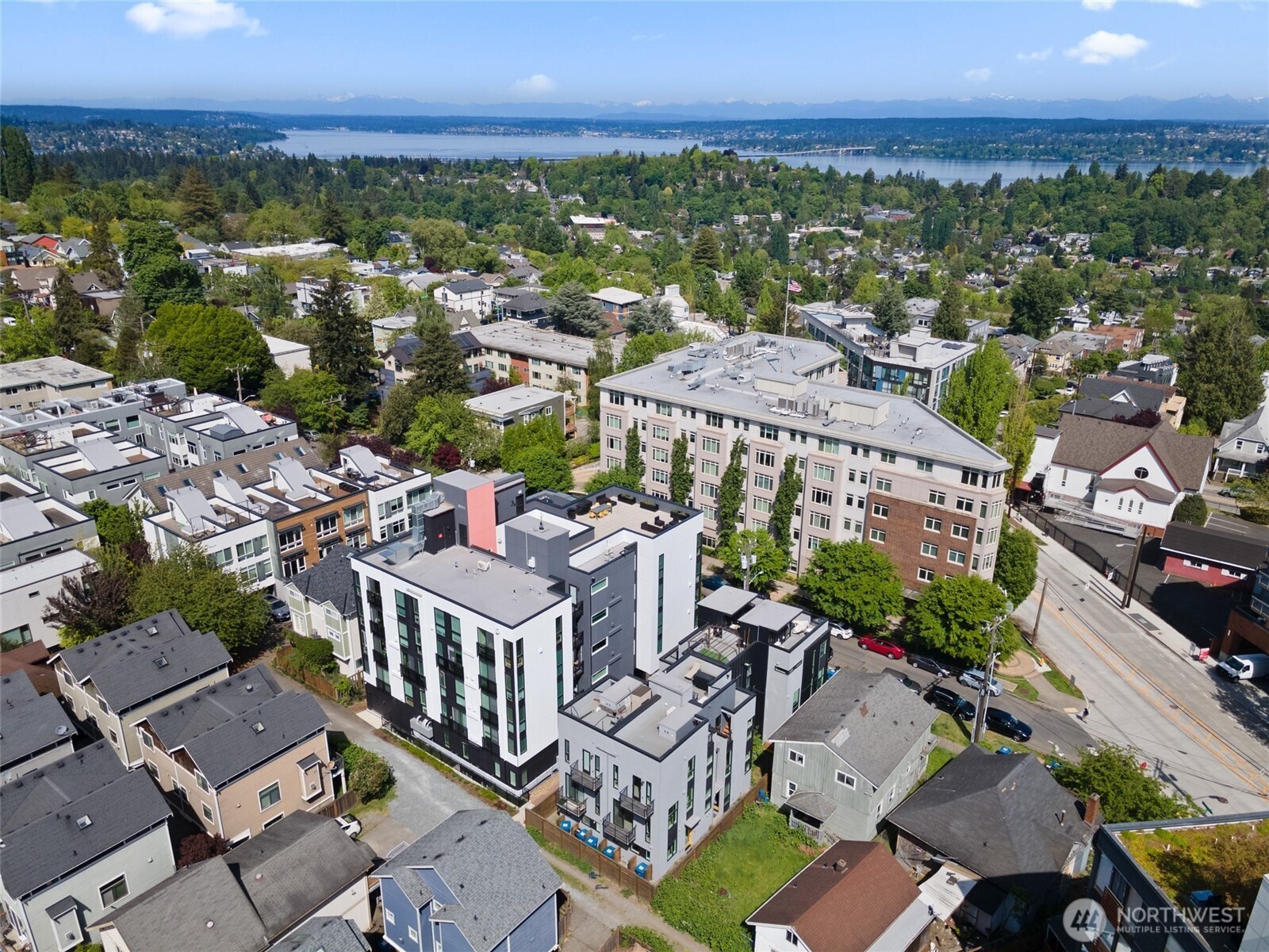 109 22nd Avenue E Unit: C