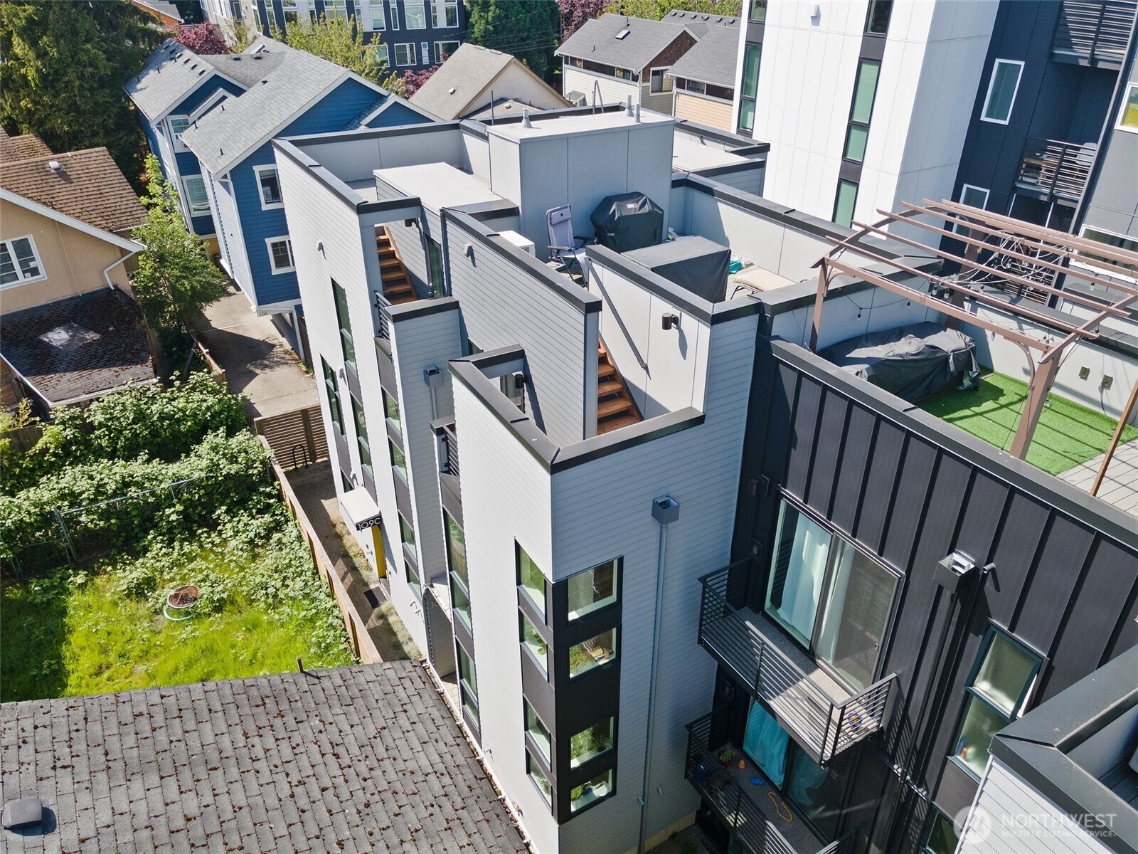 109 22nd Avenue E Unit: C