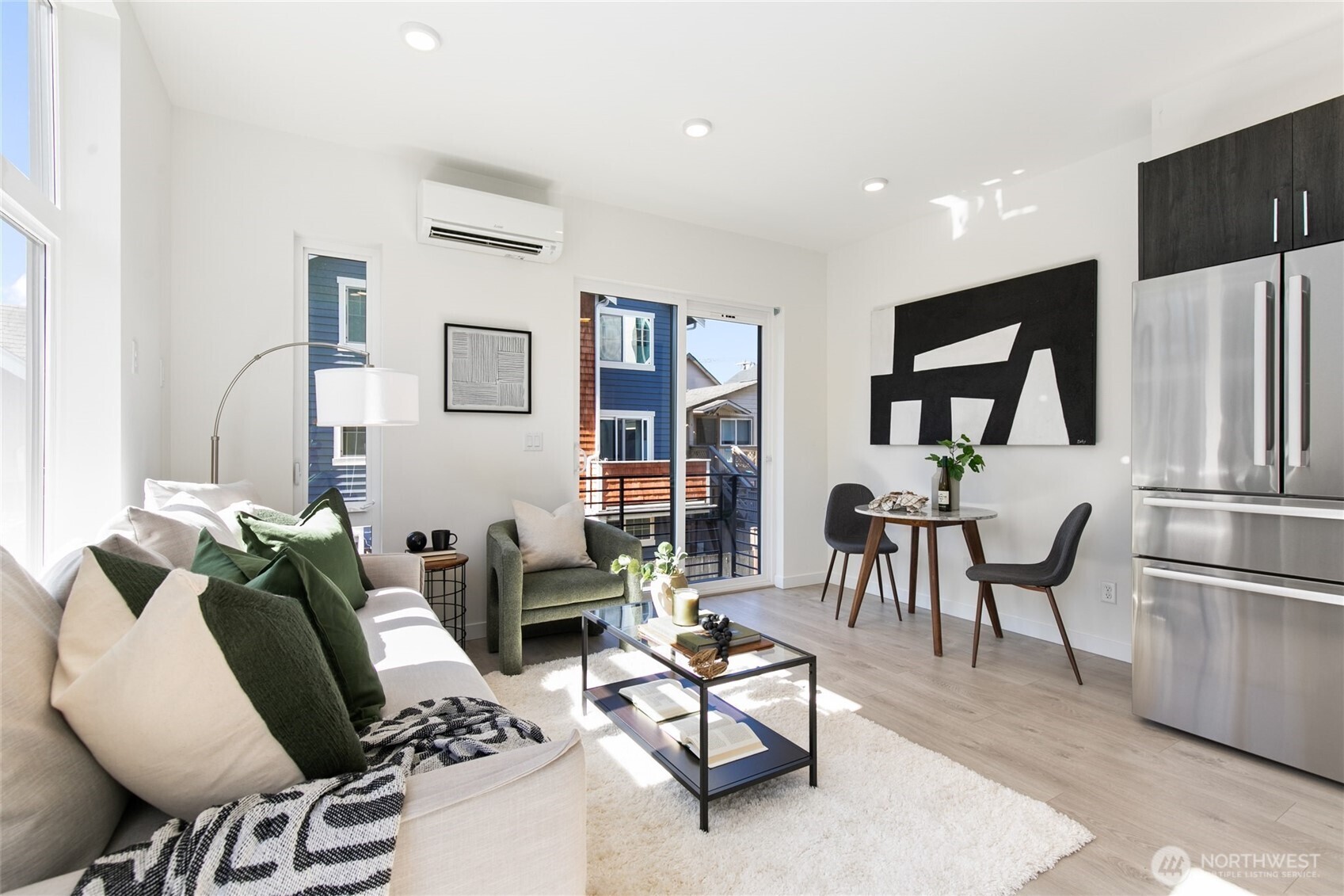 109 22nd Avenue E Unit: C