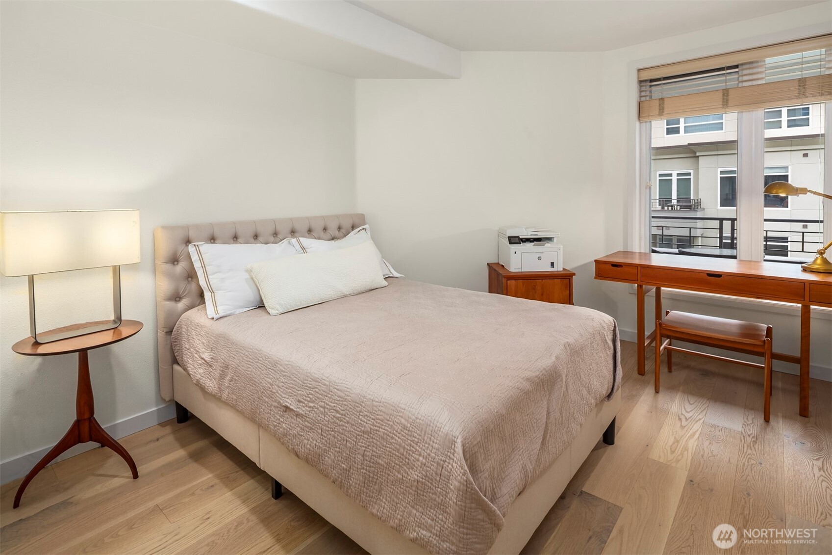 225 4th Avenue Unit: A401