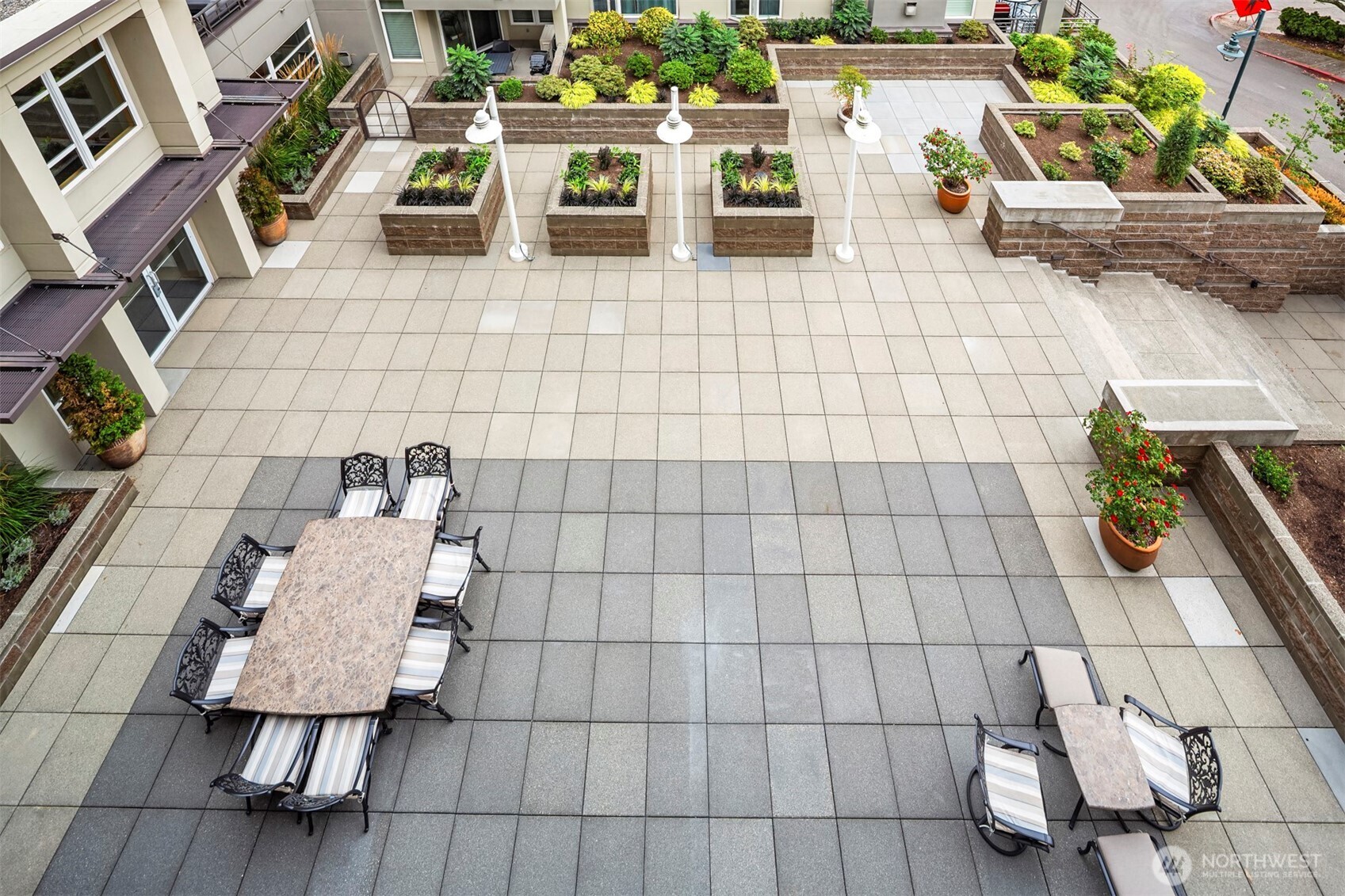 225 4th Avenue Unit: A401