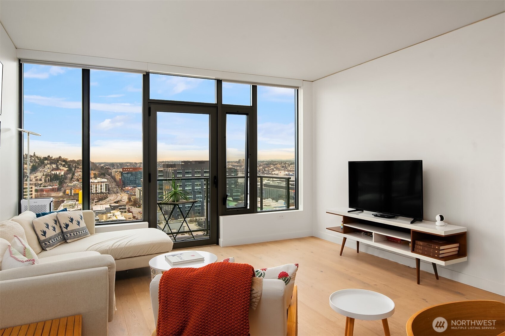 2510 6th Avenue Unit: 1401