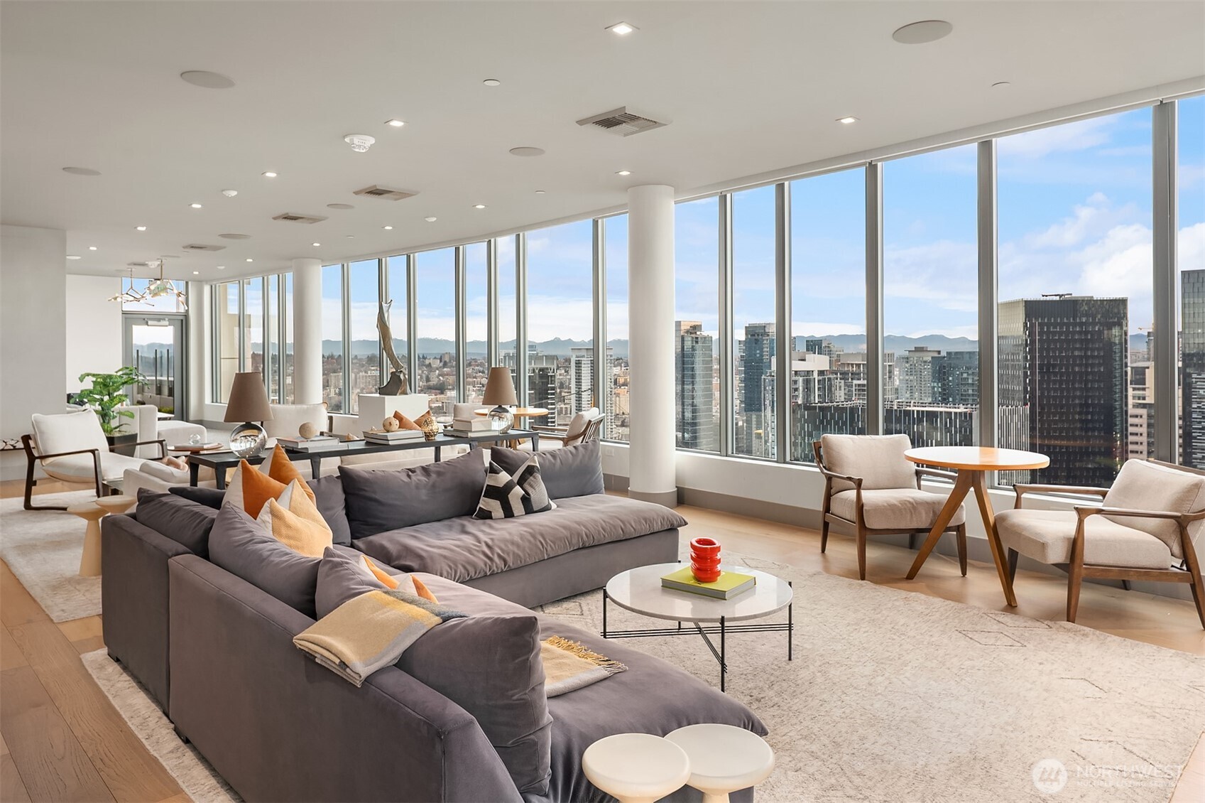 2510 6th Avenue Unit: 1401