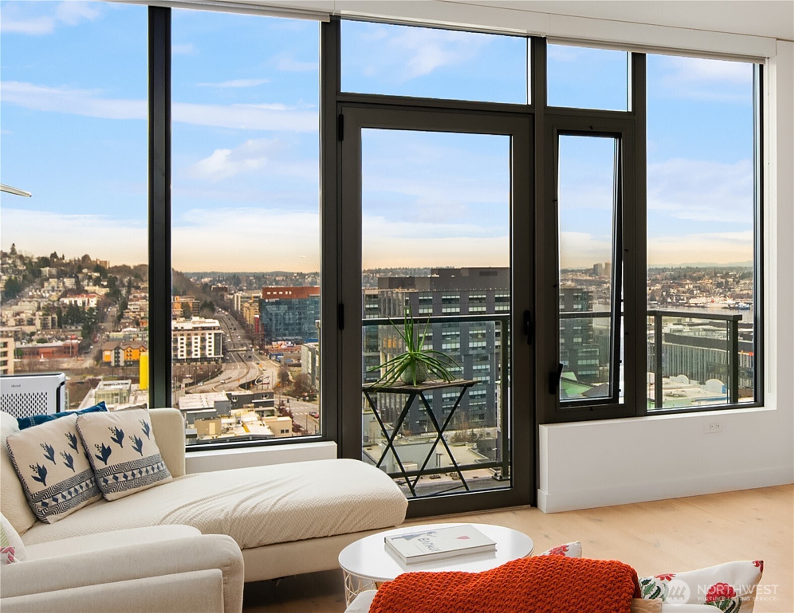 2510 6th Avenue Unit: 1401