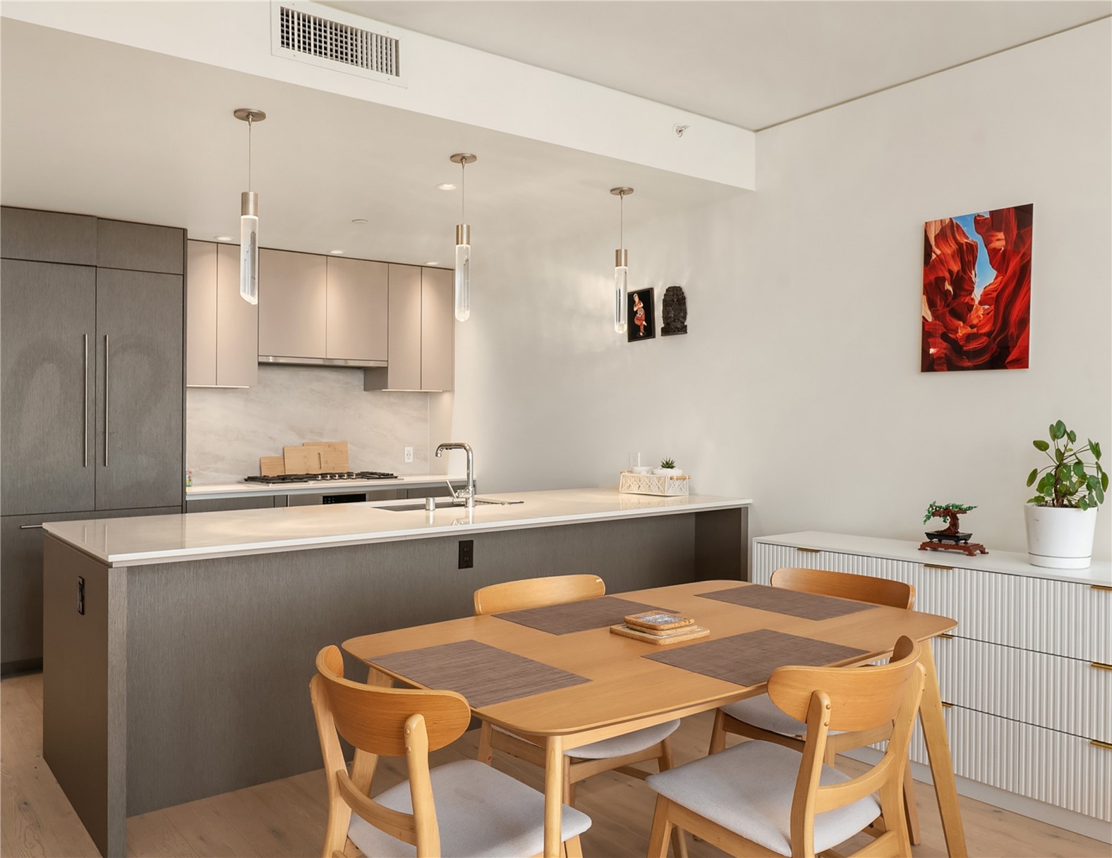 2510 6th Avenue Unit: 1401
