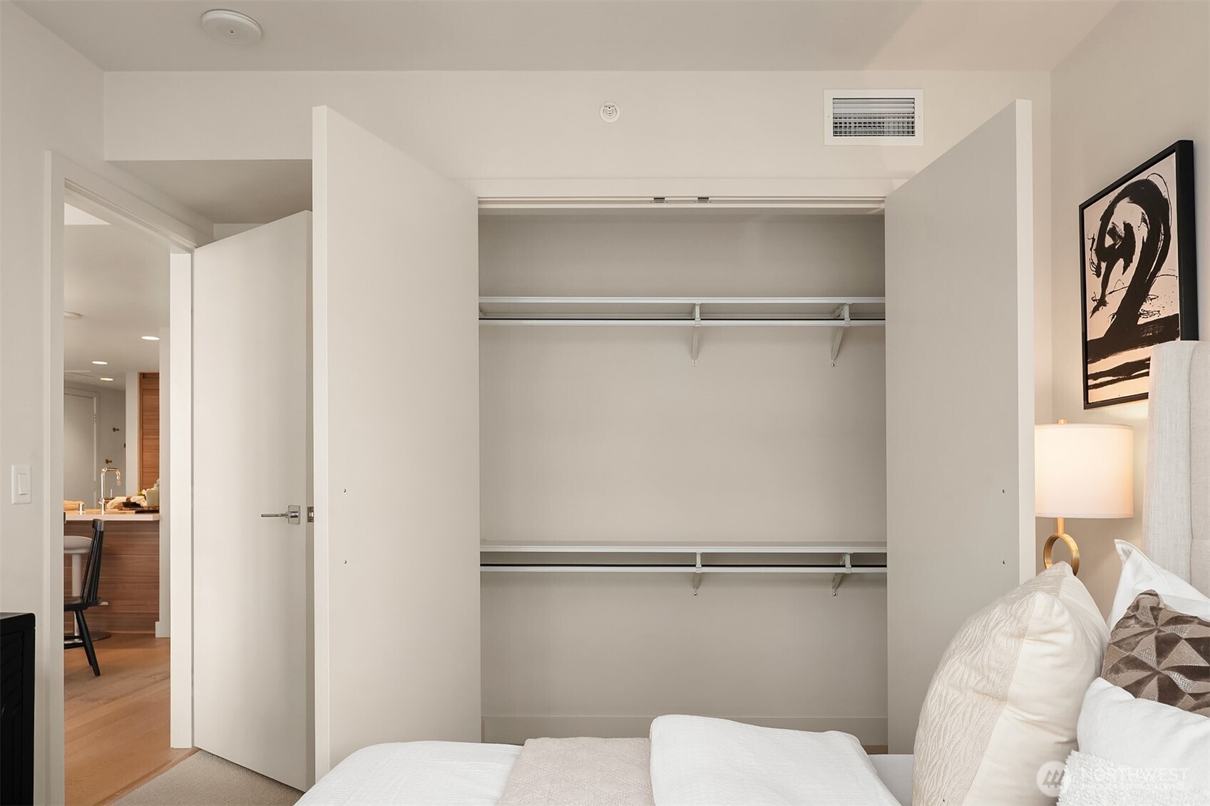 583 Battery Street Unit: 2208N