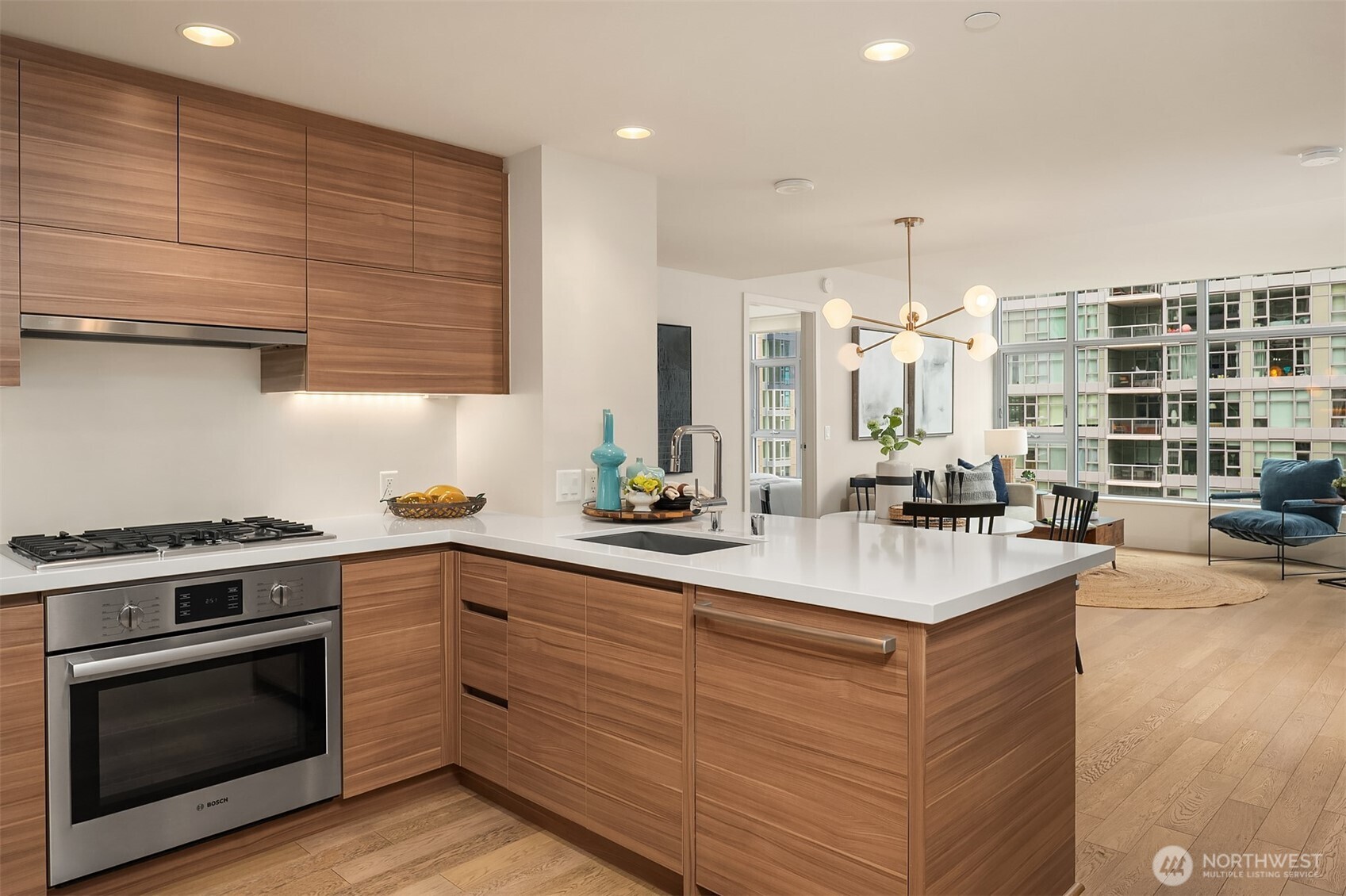 583 Battery Street Unit: 2208N