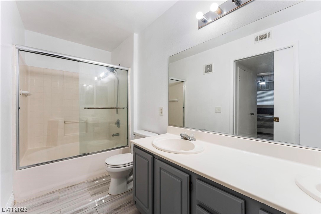 5710 East Tropicana Avenue 1163