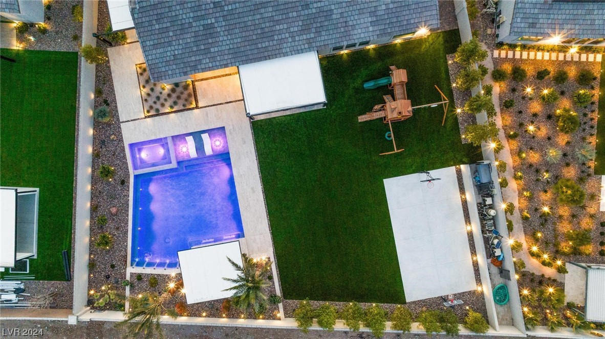 8526 Cloudy Dawn Court