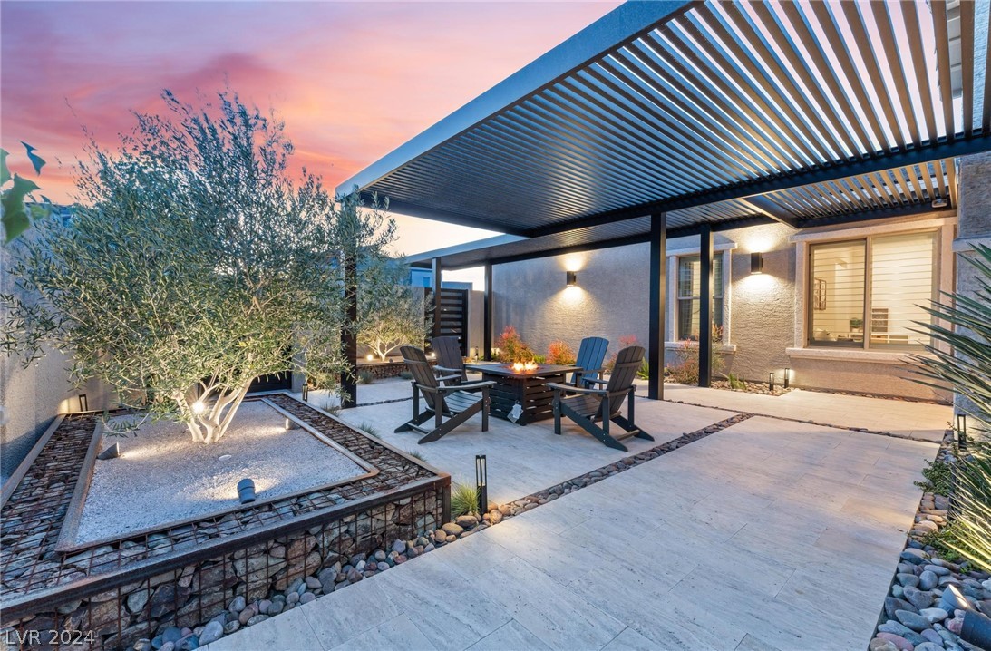 8526 Cloudy Dawn Court