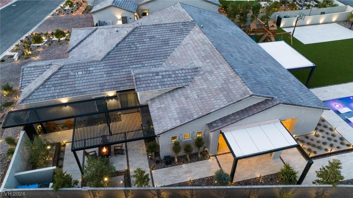 8526 Cloudy Dawn Court