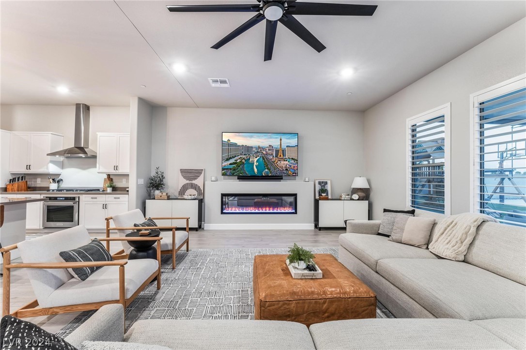 8526 Cloudy Dawn Court