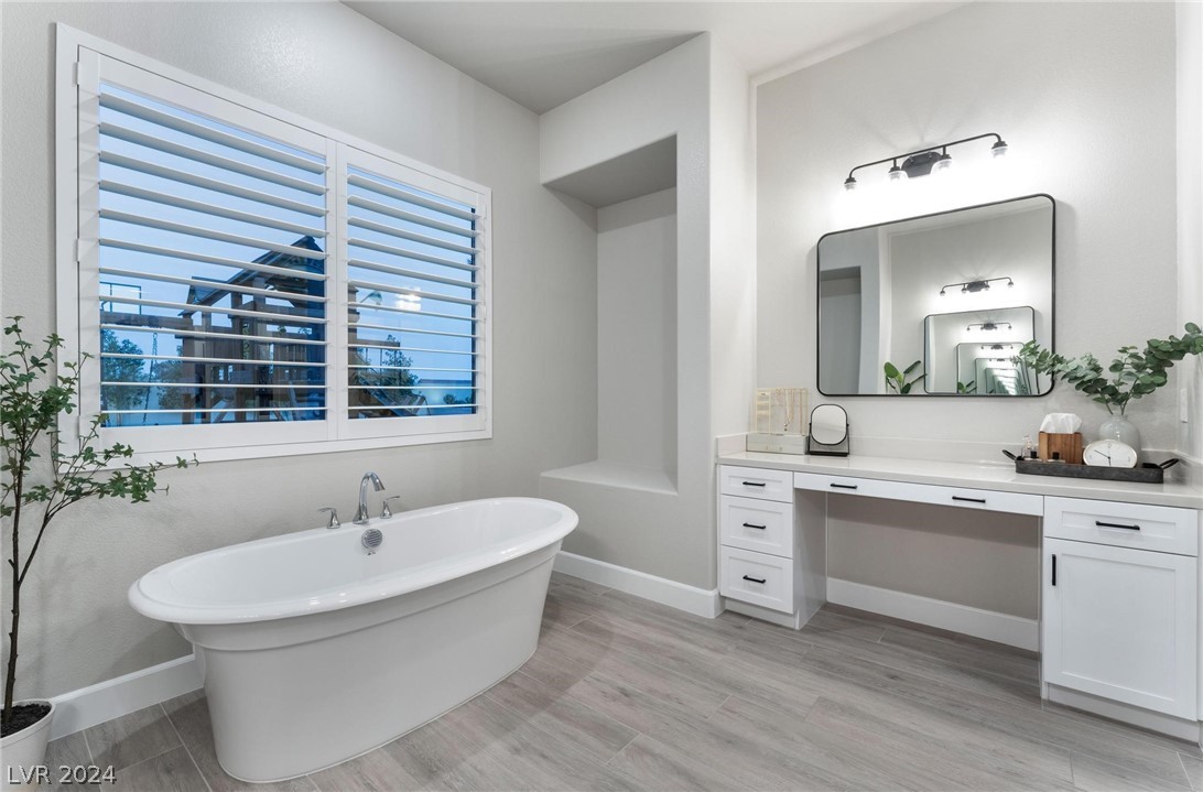 8526 Cloudy Dawn Court