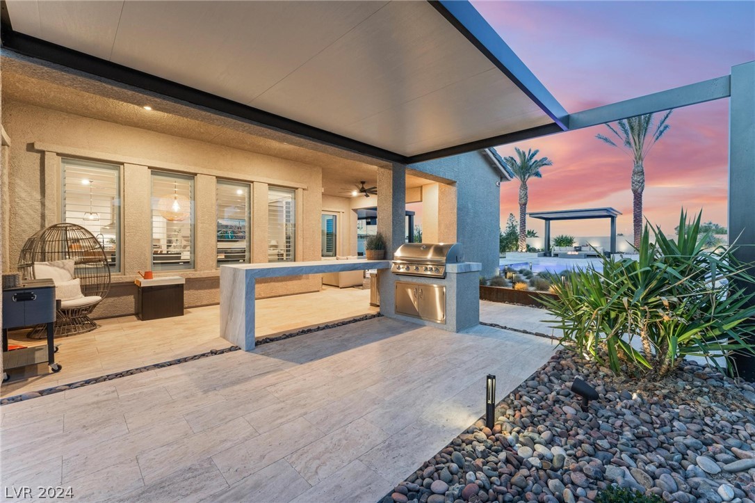 8526 Cloudy Dawn Court